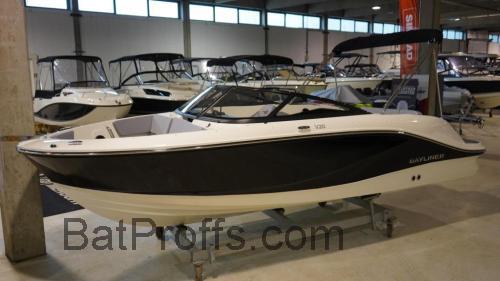 Bayliner Bowrider 225 tekniska specifikationer och recensioner
